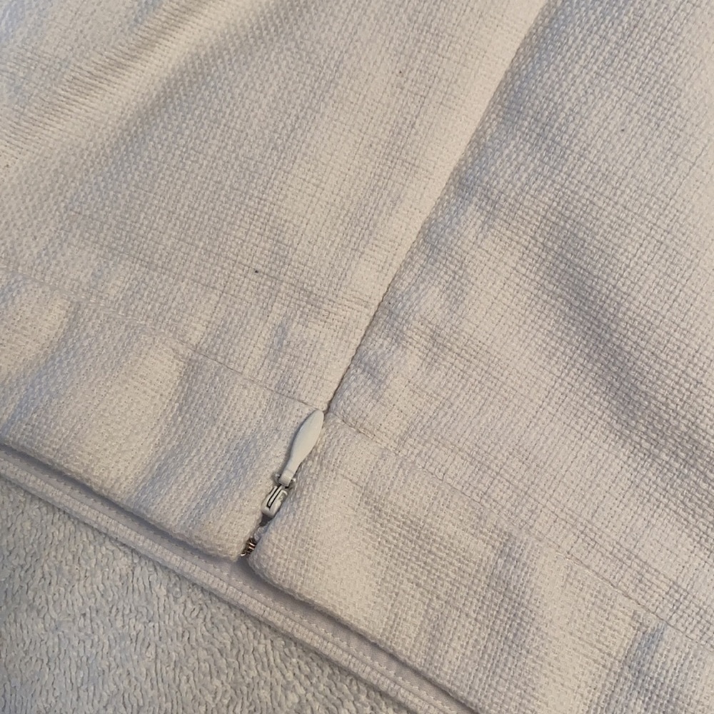 J. Crew skirt straight fit embroidered embellishments at bottom fully lined Sz 8 - Picture 5 of 10